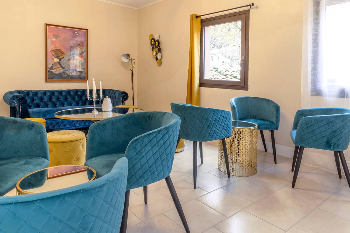 salon du restaurant la table de durfort